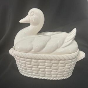 Charming Vintage White Ceramic Duck Tureen / Lidded Dish
